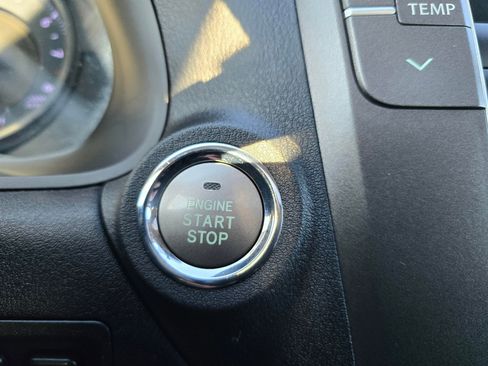 Used 2011 Lexus IS 250 w/ Premium Pkg Value Edition image 17