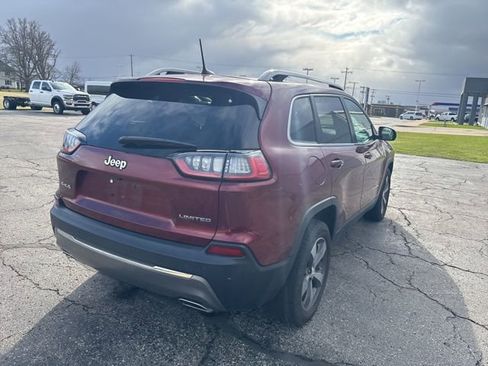 Used 2019 Jeep Cherokee Limited image 9