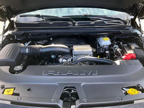 New 2026 RAM 1500 4x4 Crew Cab image 36