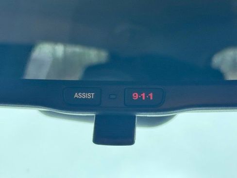 Used 2017 Jeep Cherokee Trailhawk w/ Cold Weather Group image 23