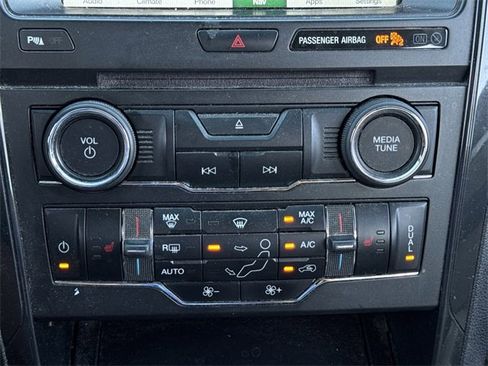 Used 2017 Ford Explorer XLT w/ Equipment Group 202A image 19