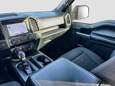 Used 2020 Ford F150 XLT w/ Equipment Group 302A Luxury AWD/4WD image 23