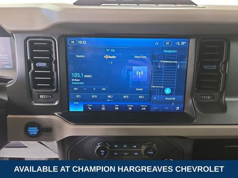 Used 2022 Ford Bronco Wildtrak image 17