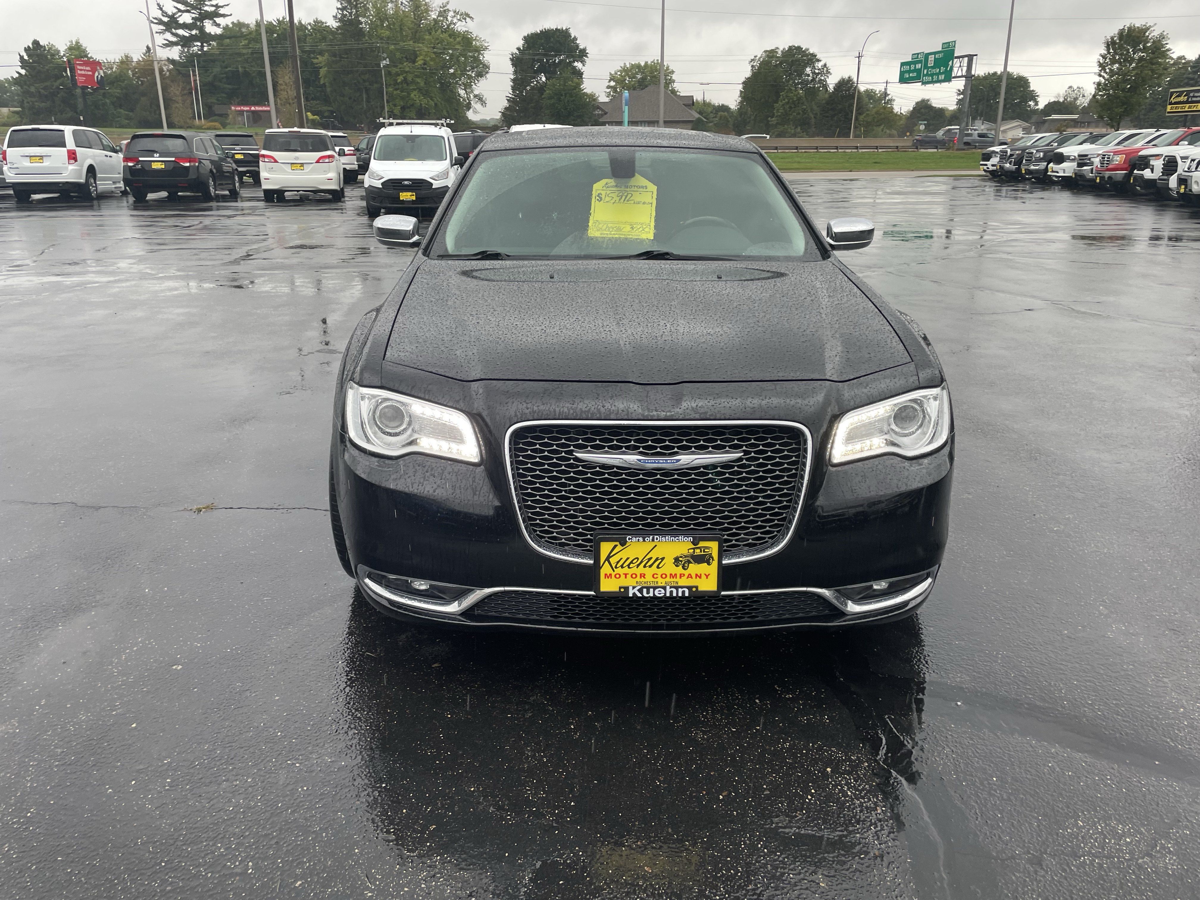 Used 2016 Chrysler 300 C AWD/4WD image 3