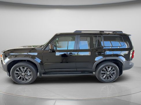 Used 2026 Toyota Land Cruiser w/ Premium Package AWD/4WD image 4