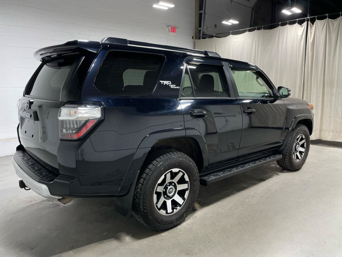 Used 2019 Toyota 4Runner TRD Off-Road Premium AWD/4WD image 4