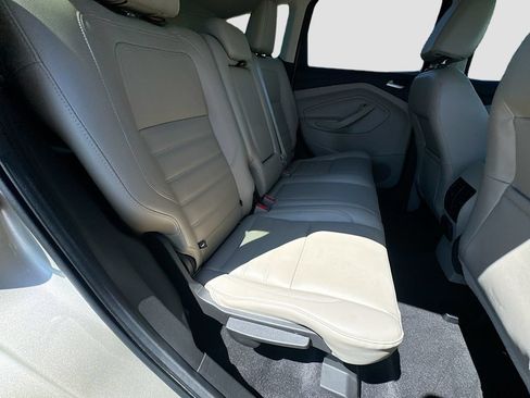 Used 2017 Ford Escape Titanium FWD image 34