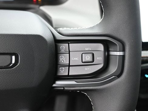 New 2026 Jeep Cherokee Limited image 25