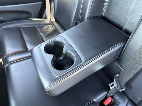 Used 2019 Jeep Grand Cherokee Limited AWD/4WD image 14