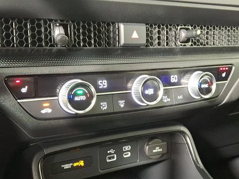 Used 2023 Honda CR-V EX image 18