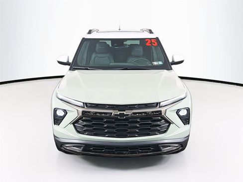 Used 2025 Chevrolet TrailBlazer ACTIV w/ Convenience Package image 2
