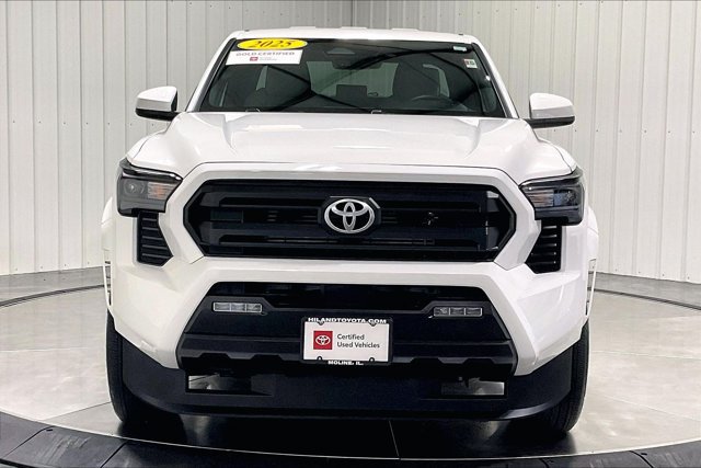 Certified 2025 Toyota Tacoma SR5 AWD/4WD image 2