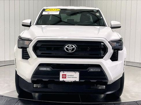 Certified 2025 Toyota Tacoma SR5 AWD/4WD image 2
