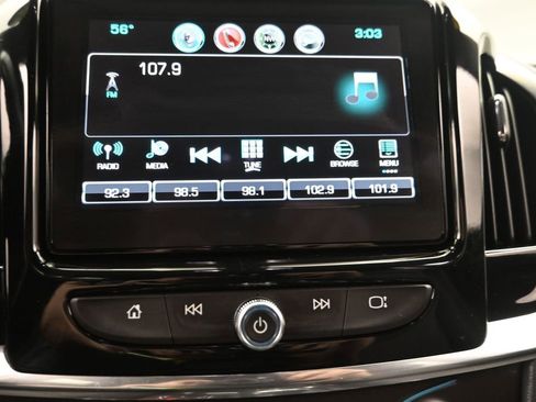 Used 2019 Chevrolet Traverse LT FWD image 16