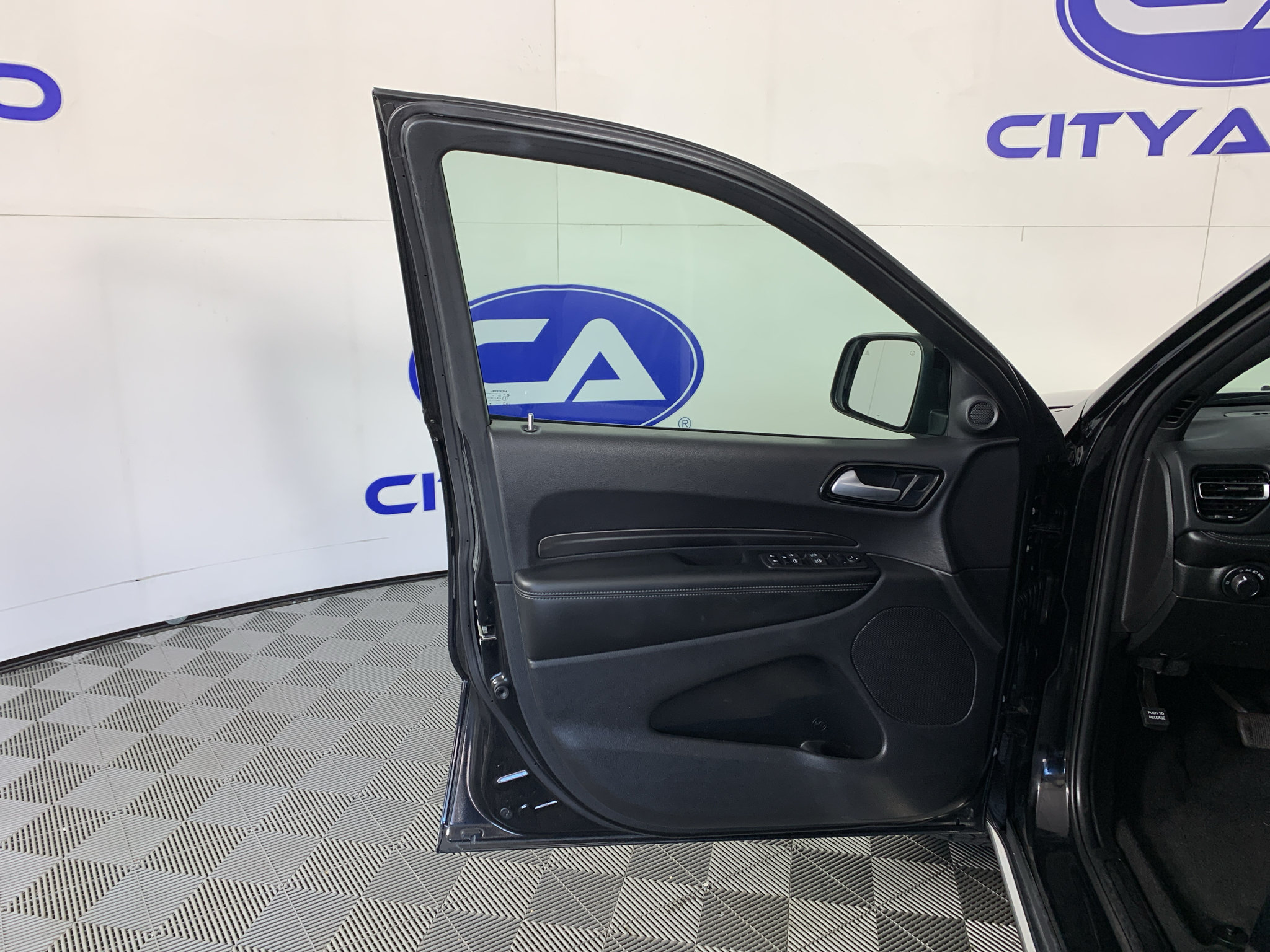 Used 2023 Dodge Durango SXT RWD image 13