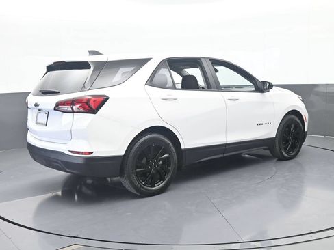 Used 2023 Chevrolet Equinox LS w/ Sport Edition FWD image 6