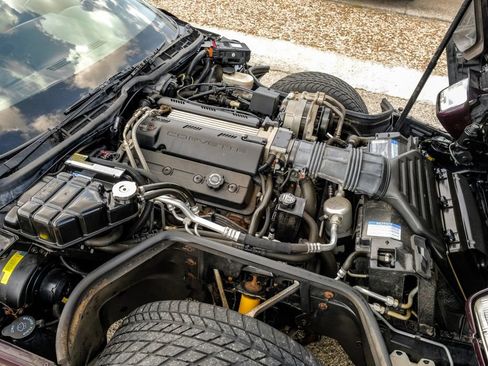 Used 1993 Chevrolet Corvette Coupe RWD image 42