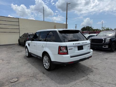 Used 2013 Land Rover Range Rover Sport HSE LUX w/ Luxury Interior Pkg AWD/4WD image 4