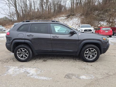 Used 2022 Jeep Cherokee Trailhawk w/ Trailer Tow Group image 3