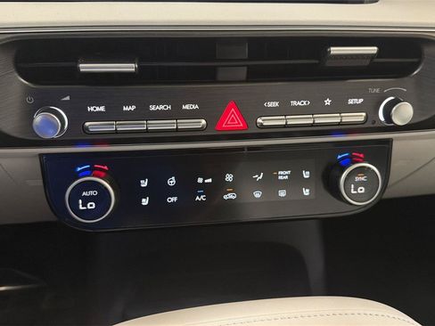 Certified 2026 Hyundai Palisade Calligraphy AWD/4WD image 18