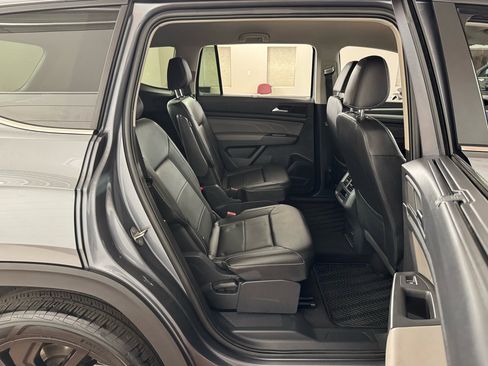 Used 2023 Volkswagen Atlas SE image 35