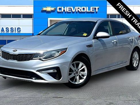 Used 2019 Kia Optima LX FWD image 2