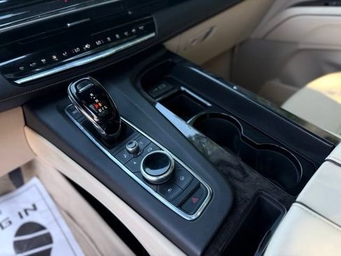 Used 2023 Cadillac Escalade ESV Premium Luxury AWD/4WD image 59
