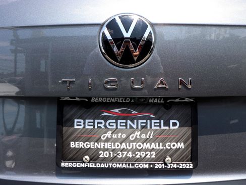 Used 2022 Volkswagen Tiguan S image 56