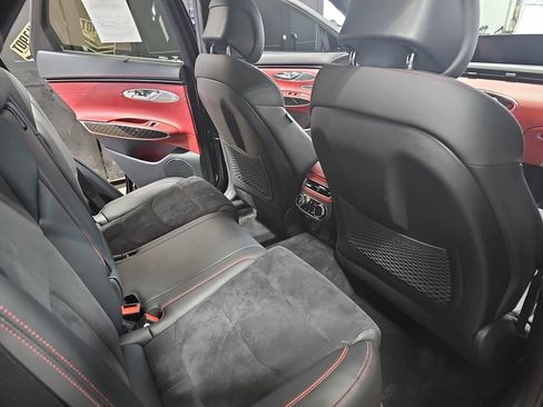 Used 2022 Genesis GV70 3.5T Sport w/ Sport Prestige Package image 11