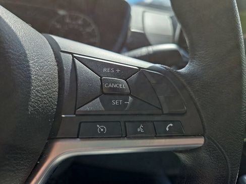 Used 2024 Nissan Altima 2.5 SV FWD image 14