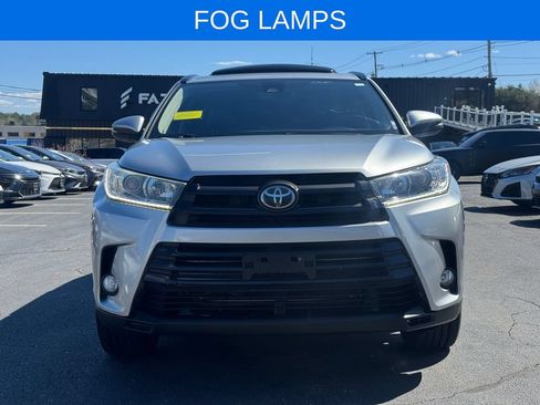 Used 2017 Toyota Highlander SE AWD/4WD image 13