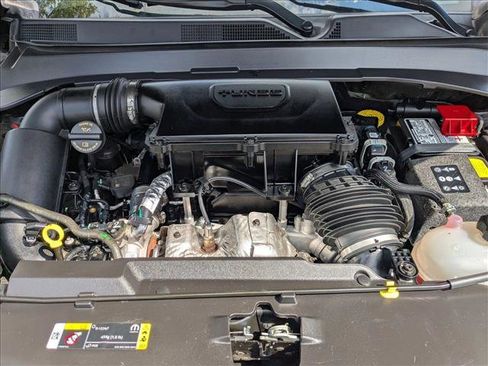 Used 2024 Jeep Compass Latitude image 22