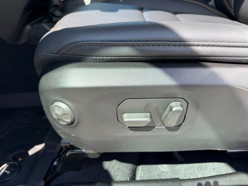 New 2026 Jeep Wrangler Sahara AWD/4WD image 17