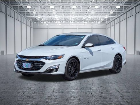Used 2022 Chevrolet Malibu LT FWD image 9
