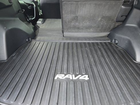 Used 2023 Toyota RAV4 XLE w/ Convenience Package image 14