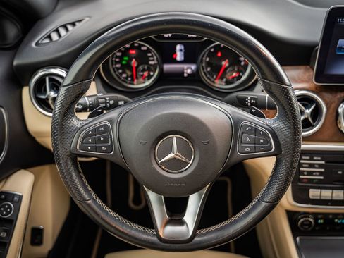 Used 2019 Mercedes-Benz GLA 250 image 23