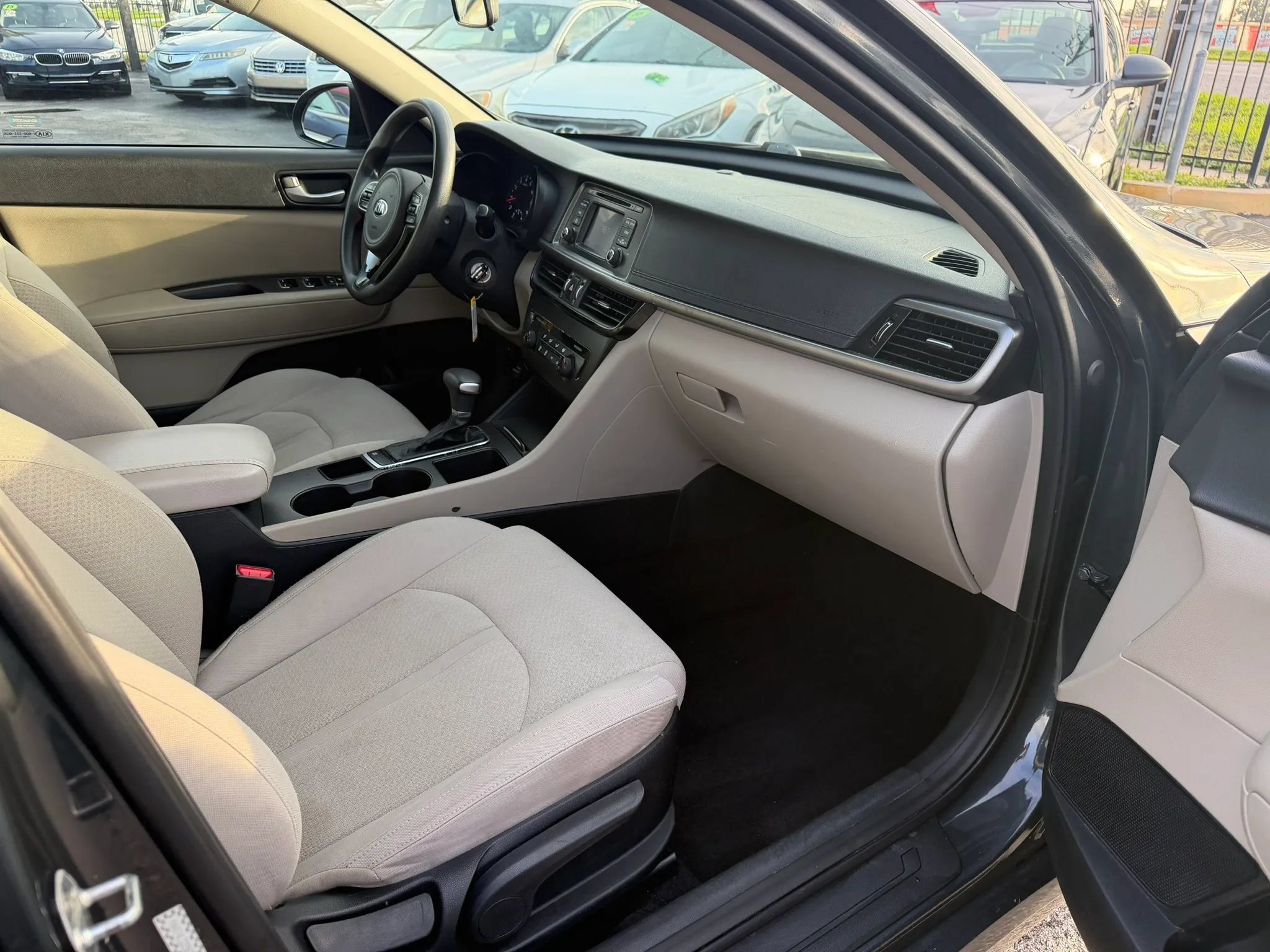 Used 2016 Kia Optima LX FWD image 10