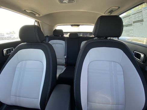 New 2025 Hyundai Venue SEL image 29
