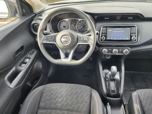 Used 2022 Nissan Kicks S image 18
