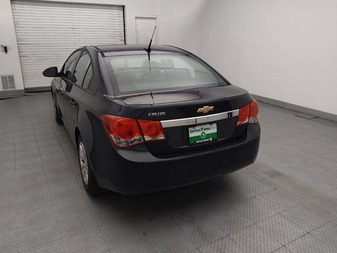 Used 2014 Chevrolet Cruze LS FWD image 6