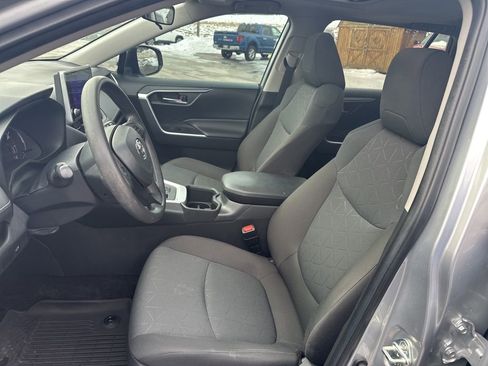 Used 2023 Toyota RAV4 XLE image 15