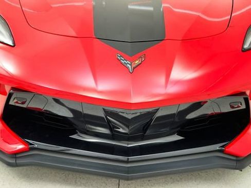 Used 2023 Chevrolet Corvette Stingray Premium Cpe w/ Z51 Performance Package RWD image 23