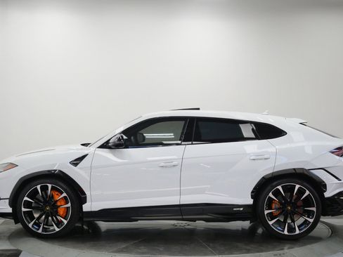 Used 2023 Lamborghini Urus S AWD/4WD image 6