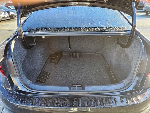 Used 2024 Volkswagen Jetta Sport image 18