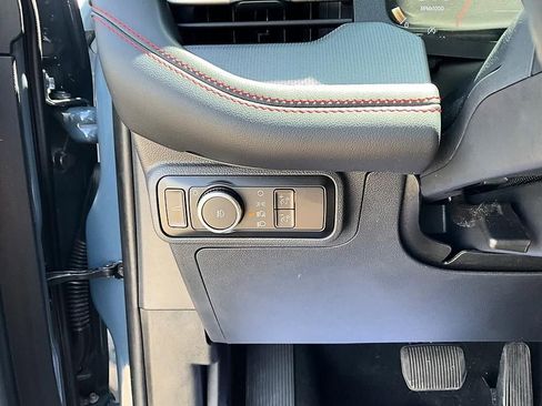 Used 2025 Ford Explorer ST w/ Sun And Sound Package AWD/4WD image 17