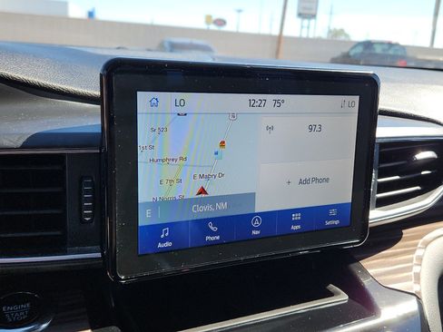 Used 2023 Ford Explorer Limited image 15