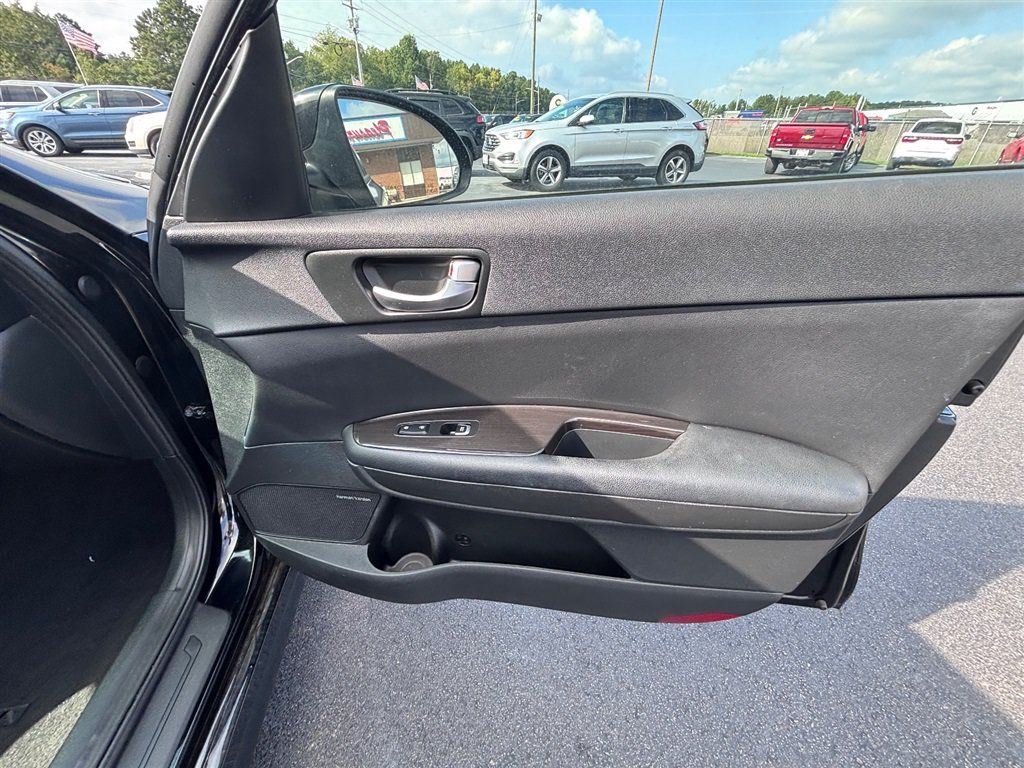 Used 2020 Kia Optima Premium FWD image 27