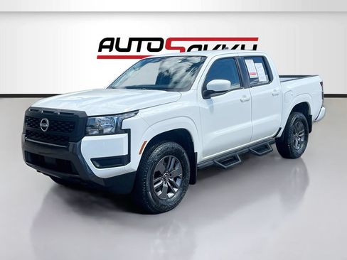 Used 2025 Nissan Frontier SV AWD/4WD image 3
