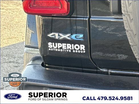 Used 2023 Jeep Wrangler Unlimited Sahara w/ Cold Weather Group image 11