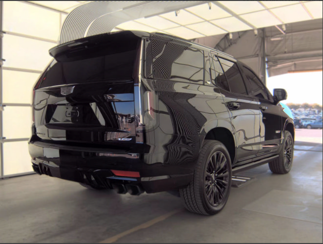 Used 2024 Cadillac Escalade V w/ LPO, ONYX Package AWD/4WD image 5
